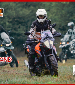 Offroad motortraining in Polen met adventure motor